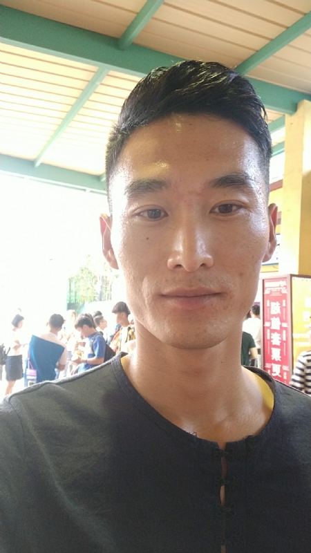 难得糊涂的第一张照片--绵阳相亲服务中心