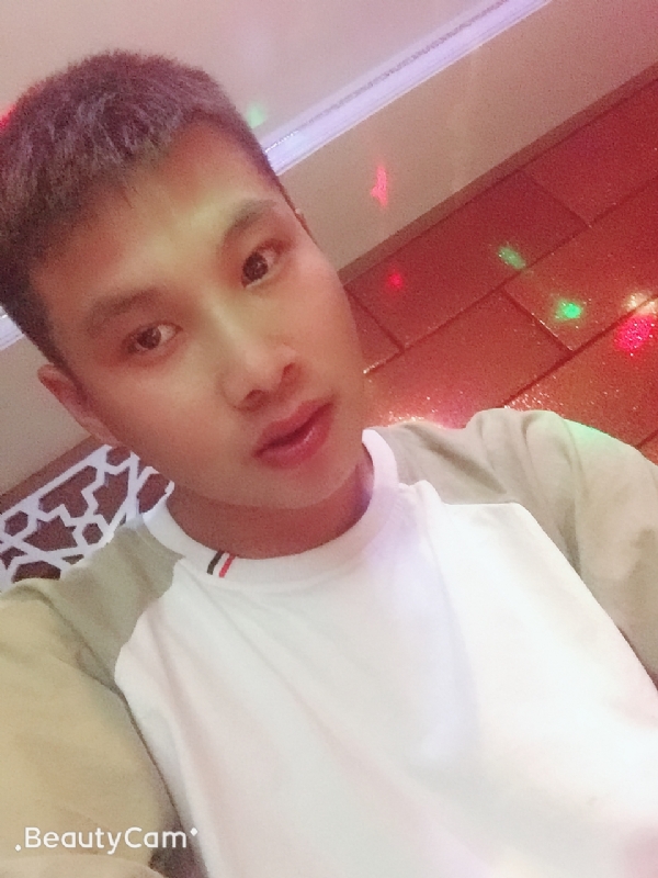阿锋的第一张照片--绵阳相亲服务中心