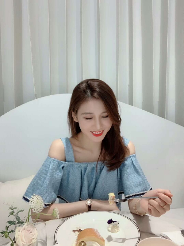 Emily的第三张照片--绵阳相亲服务中心