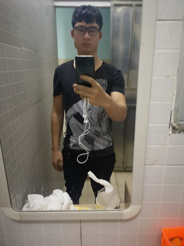 右手的执着的第一张照片--绵阳相亲服务中心