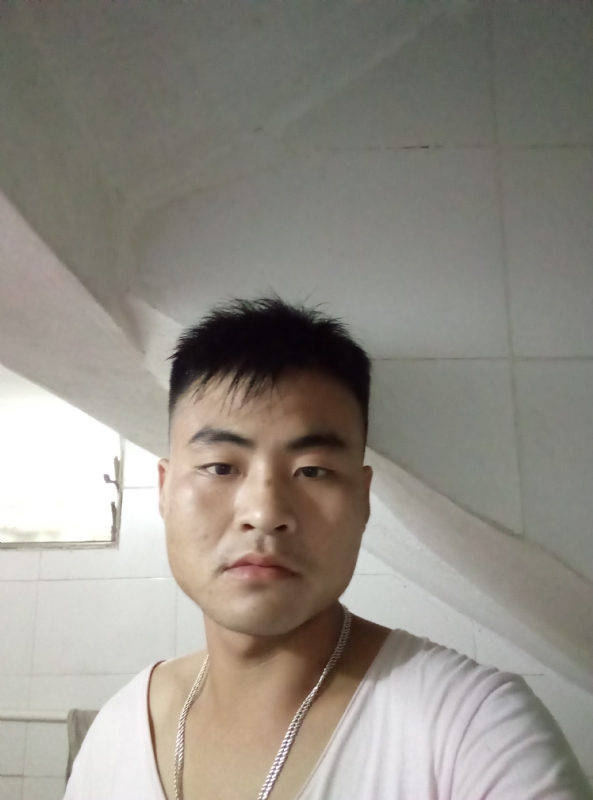 落叶知秋的第一张照片--绵阳相亲服务中心