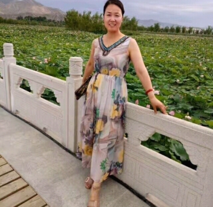 红叶的第一张照片--绵阳相亲服务中心