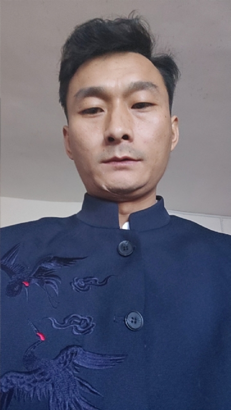 逆袭的小老鼠～龙long的第一张照片--绵阳相亲服务中心