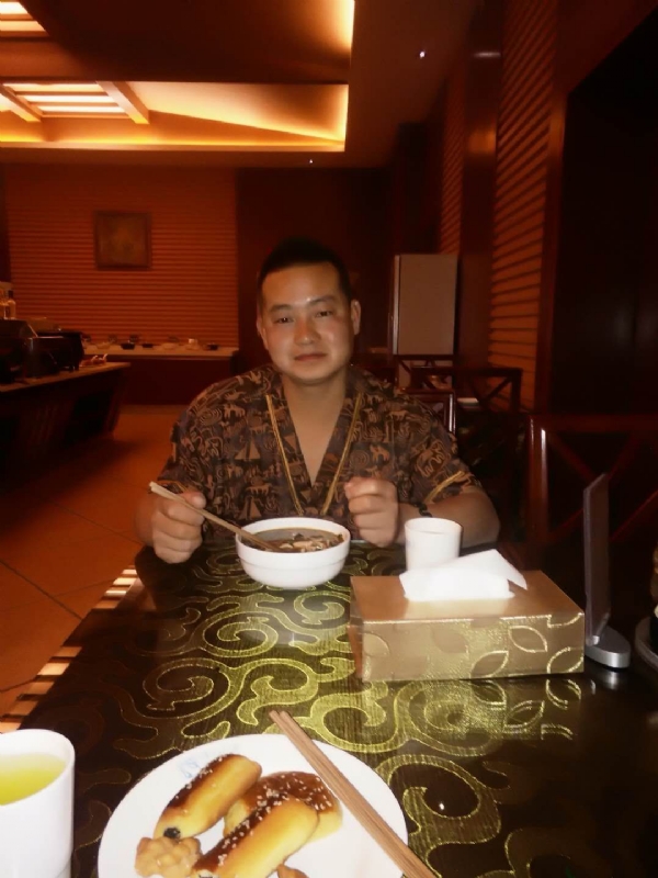 会飞的鱼的第一张照片--绵阳相亲服务中心