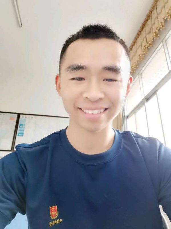 超超的第二张照片--绵阳相亲服务中心