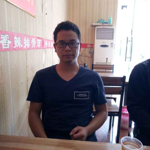 会哭的星星的第二张照片--绵阳相亲服务中心