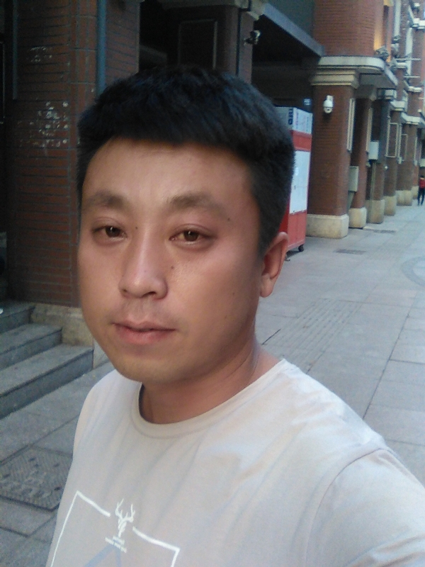冰冷的心的第一张照片--绵阳相亲服务中心