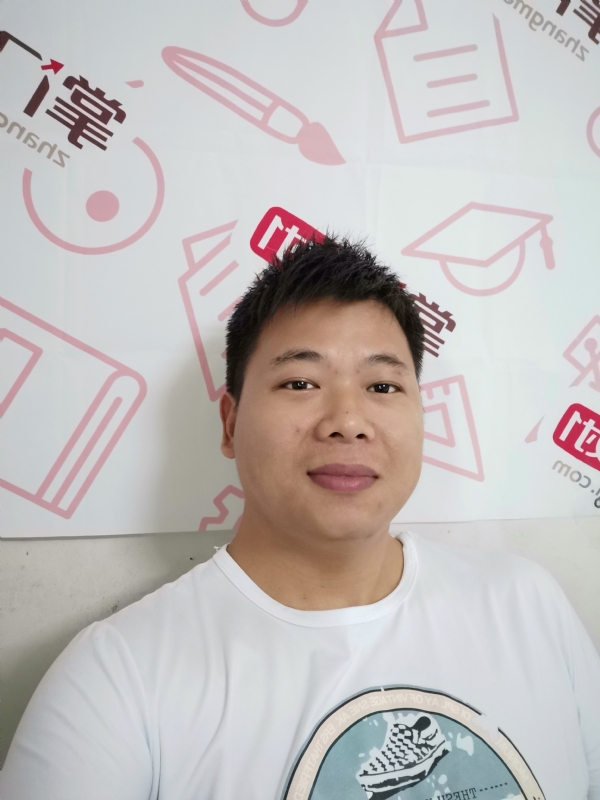 轻静地行走着的第一张照片--绵阳相亲服务中心