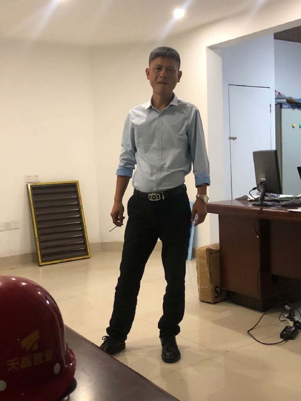 郁闷之中的第一张照片--绵阳相亲服务中心