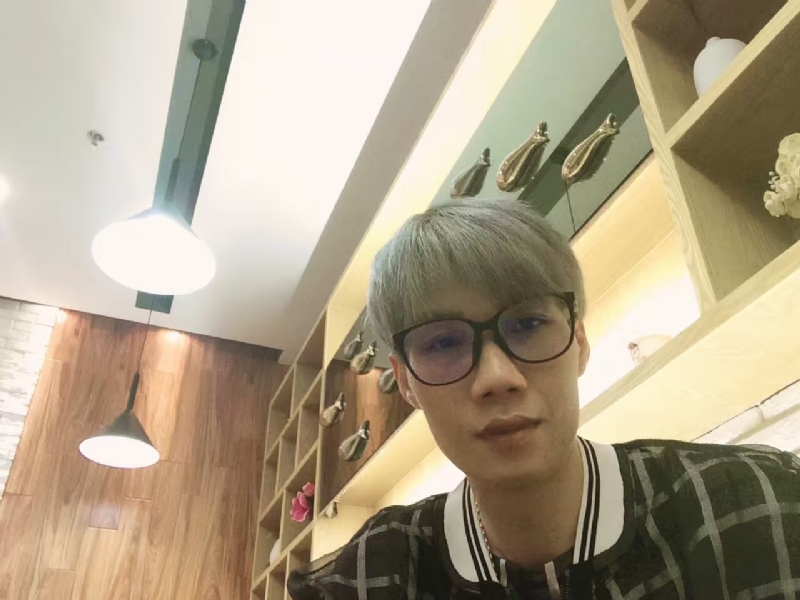 黄峰的第一张照片--绵阳相亲服务中心