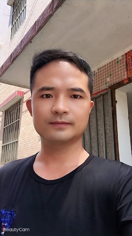 言飞的第一张照片--绵阳相亲服务中心