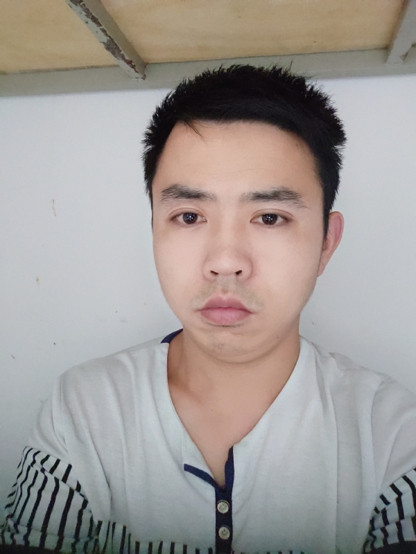 老男孩的第一张照片--绵阳相亲服务中心