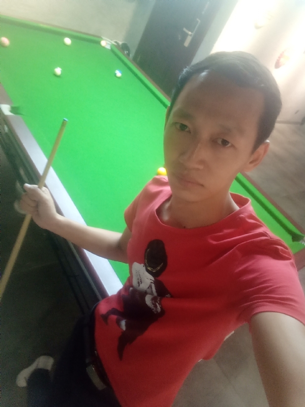 耳机分你一半的第一张照片--绵阳相亲服务中心