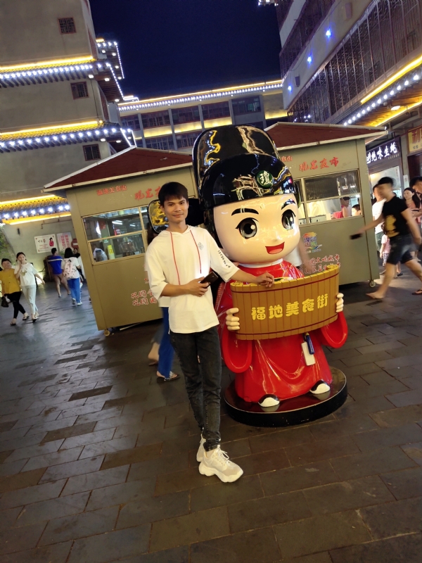 圆嘟嘟的瘦子的第一张照片--绵阳相亲服务中心