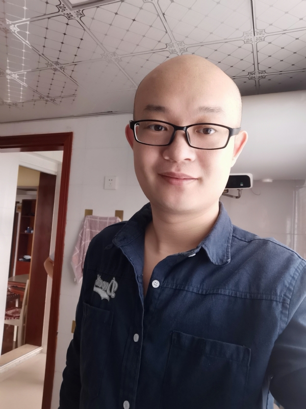 凝望远方的第一张照片--绵阳相亲服务中心