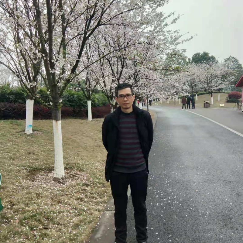 痴心爱人的第一张照片--绵阳相亲服务中心