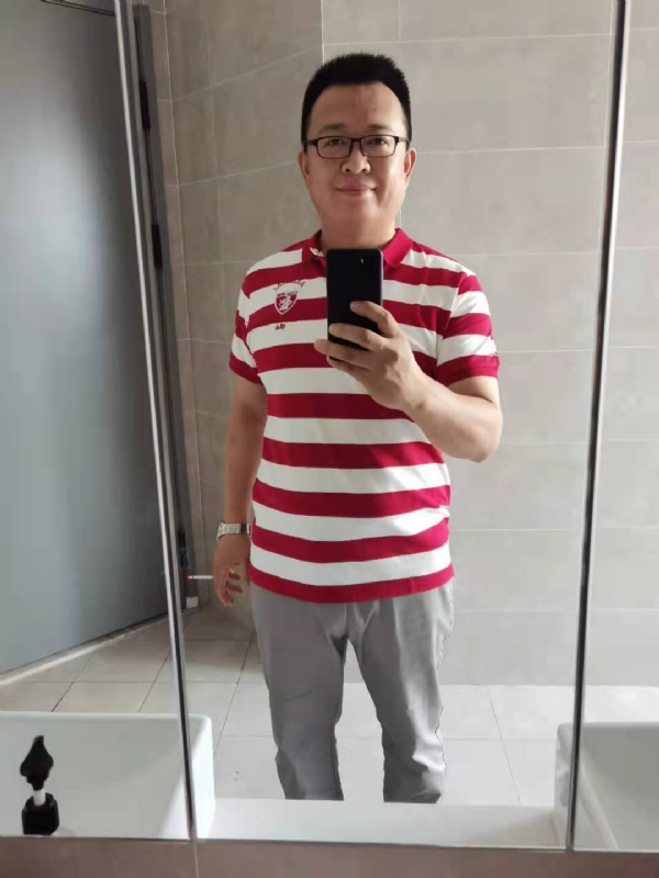 行走的打桩机的第一张照片--绵阳相亲服务中心