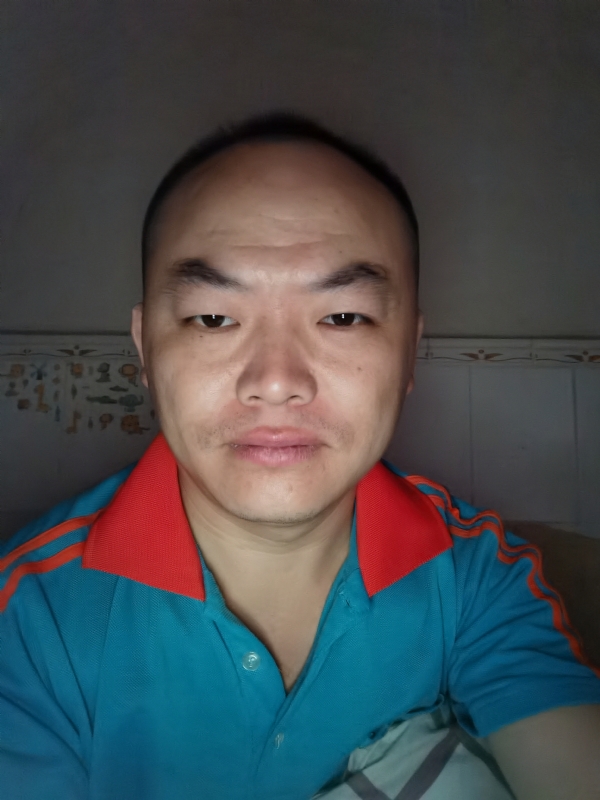 与子携老的第三张照片--绵阳相亲服务中心