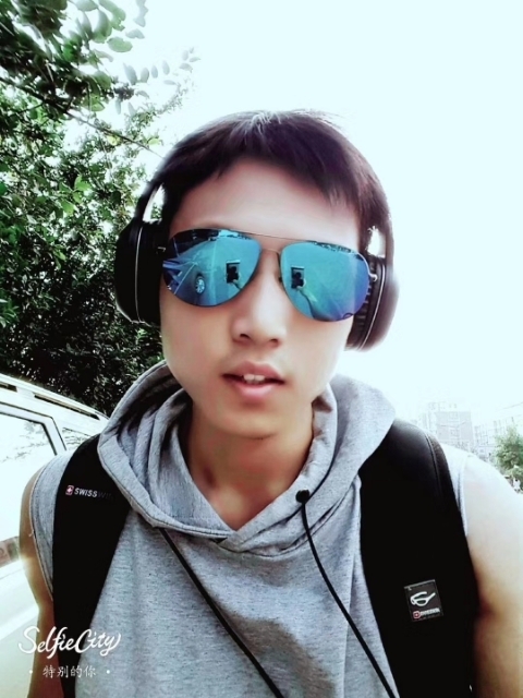 失意的人的第一张照片--绵阳相亲服务中心