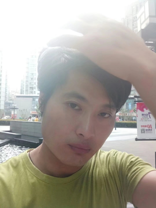 钢铁侠的第一张照片--绵阳相亲服务中心