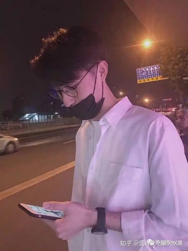 情圣的第一张照片--绵阳相亲服务中心