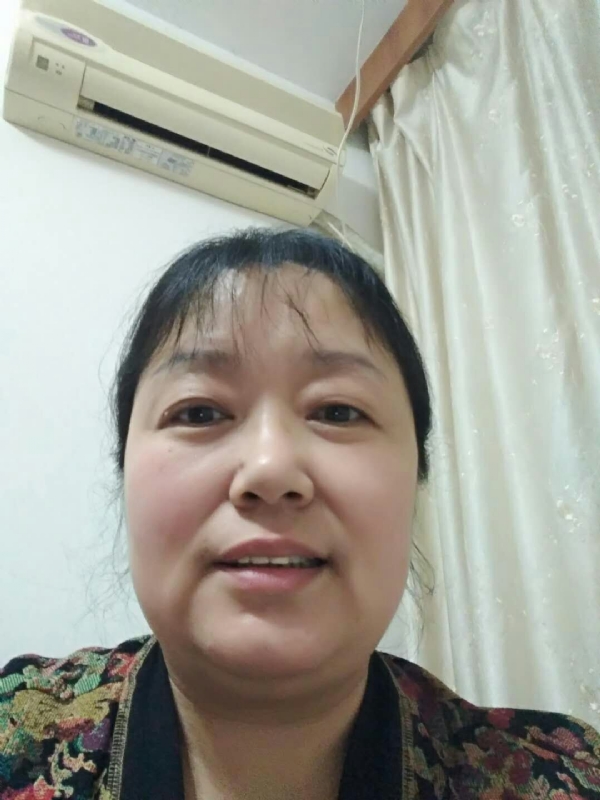 雨中漫步的第一张照片--绵阳相亲服务中心