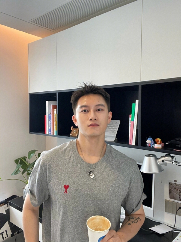 月光之下的第二张照片--绵阳相亲服务中心