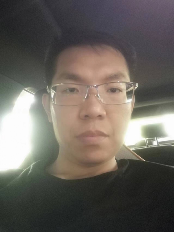 小黑包的第一张照片--绵阳相亲服务中心