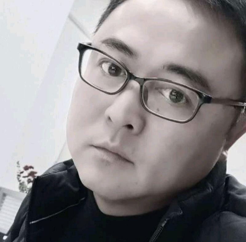 小石头的第二张照片--绵阳相亲服务中心