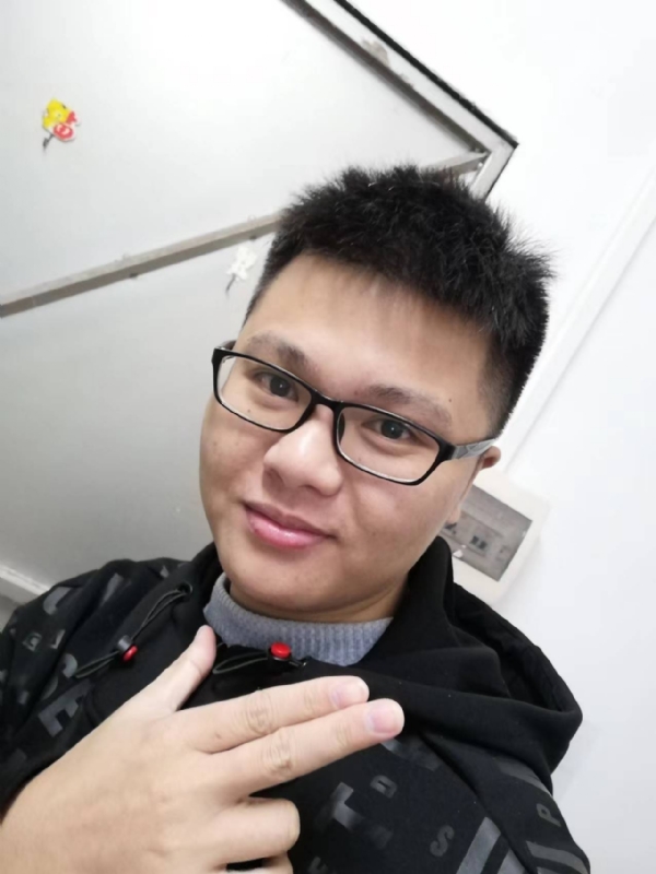 小小梦执的第一张照片--绵阳相亲服务中心