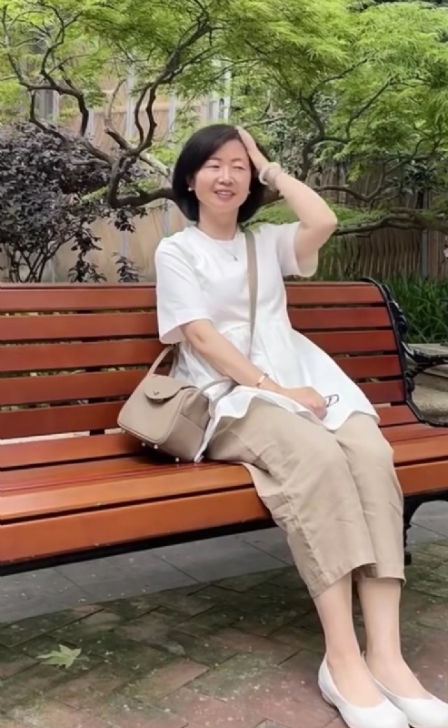千年老母猪的第五张照片--绵阳相亲服务中心