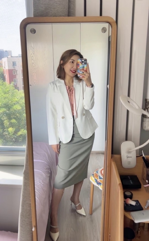 丽波的第三张照片--绵阳相亲服务中心