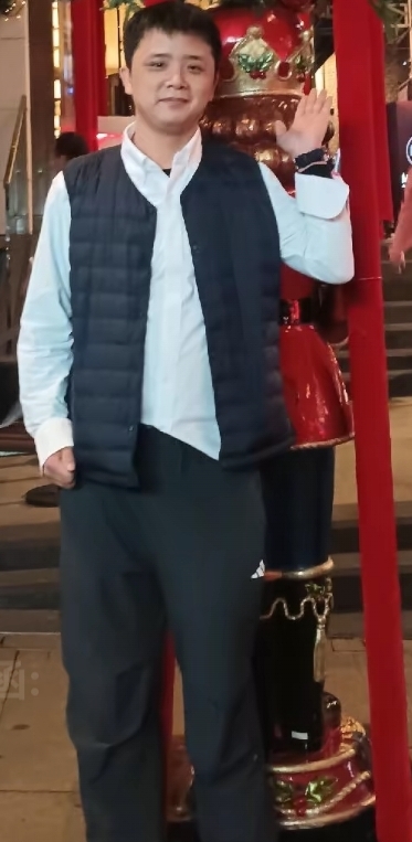 龙凤呈祥的第一张照片--绵阳相亲服务中心