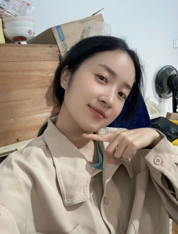 多喝热水的第二张照片--绵阳相亲服务中心