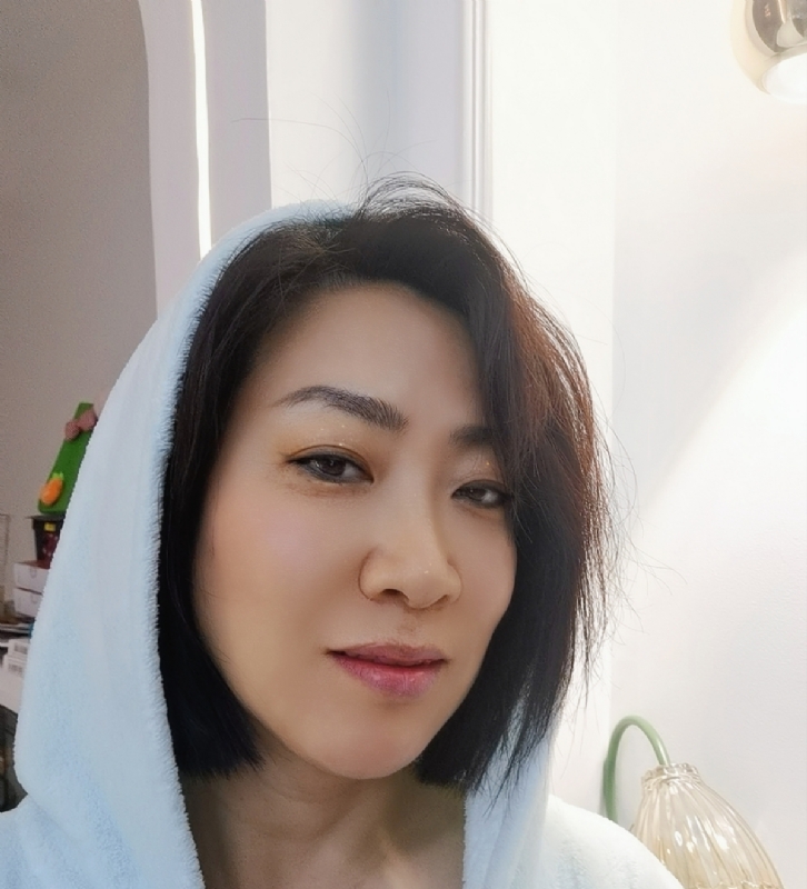 火玫瑰的第一张照片--绵阳相亲服务中心
