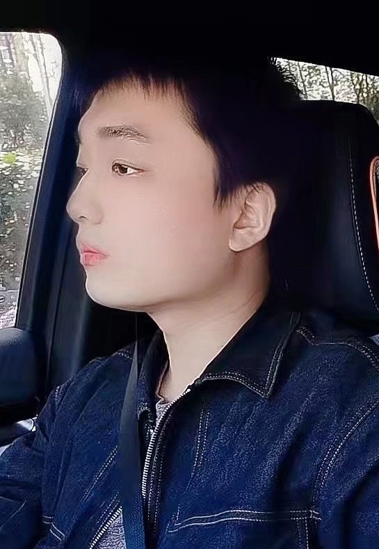 凉锦年的第一张照片--绵阳相亲服务中心