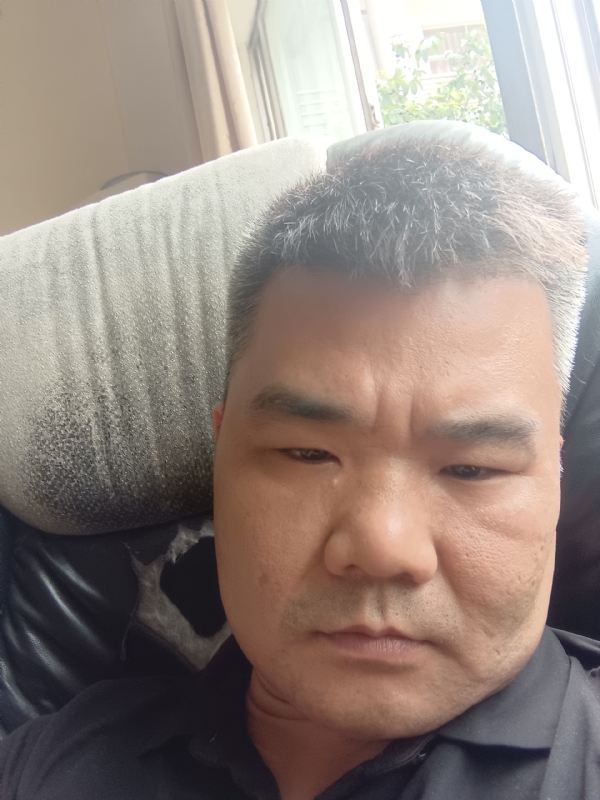 路人的第一张照片--绵阳相亲服务中心