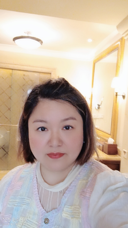 衎静玲瓏的第一张照片--绵阳相亲服务中心