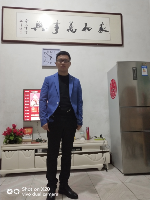 孤独的狼的第一张照片--绵阳相亲服务中心