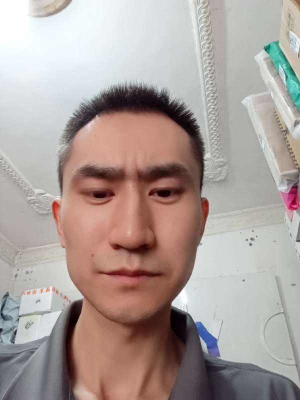 西门吹雪的第二张照片--绵阳相亲服务中心