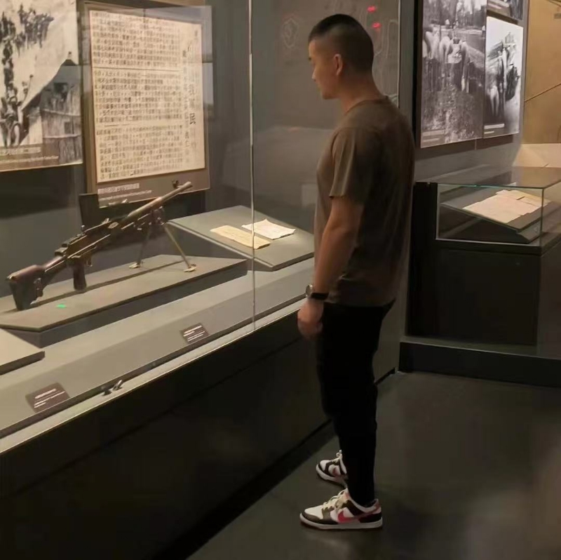 霸气的第一张照片--绵阳相亲服务中心