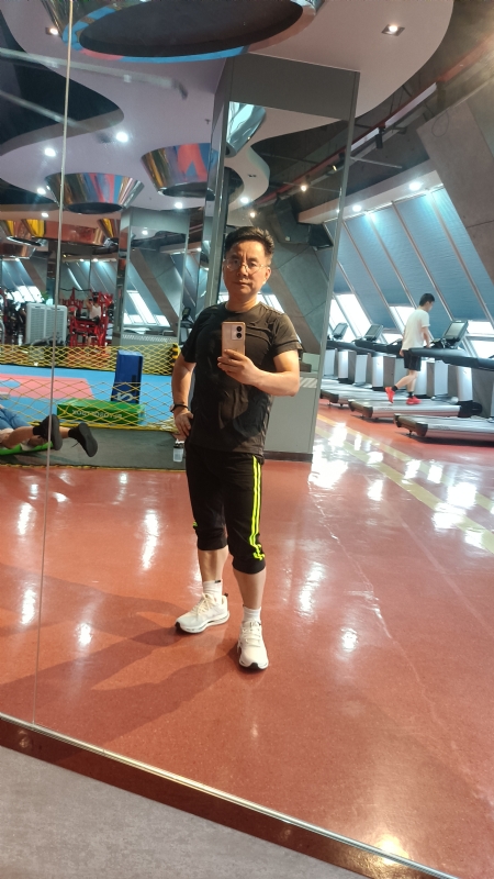 凭水相逢的第一张照片--绵阳相亲服务中心