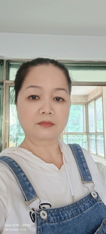 小巧玲珑的第一张照片--绵阳相亲服务中心