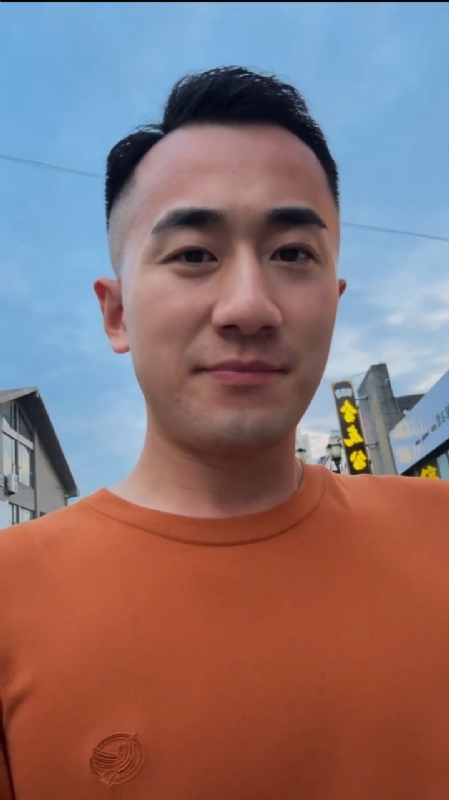 往事随风的第一张照片--绵阳相亲服务中心