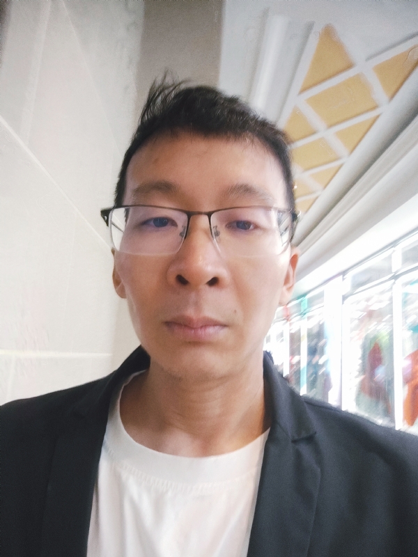 欣欣向荣的第一张照片--绵阳相亲服务中心