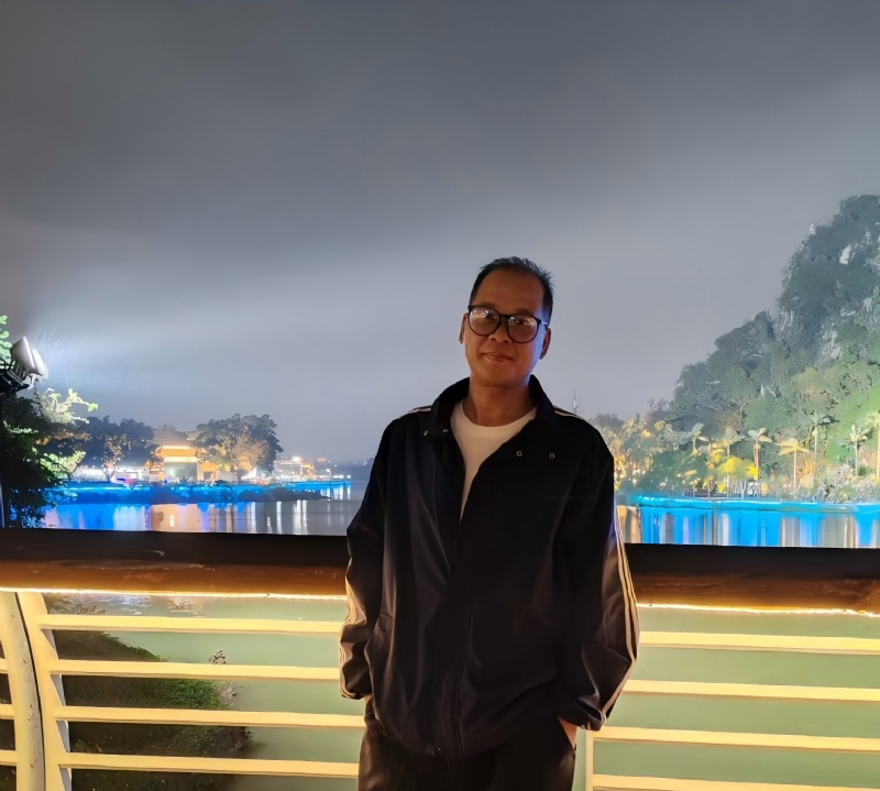 高山流云的第一张照片--绵阳相亲服务中心