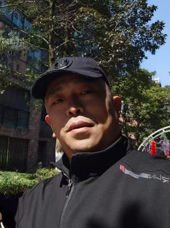 蓝色海洋的第一张照片--绵阳相亲服务中心